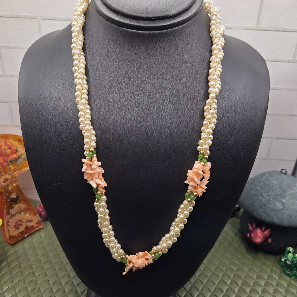 1024. Multi Strand Faux Pearl Shell Chip Flower Necklace
